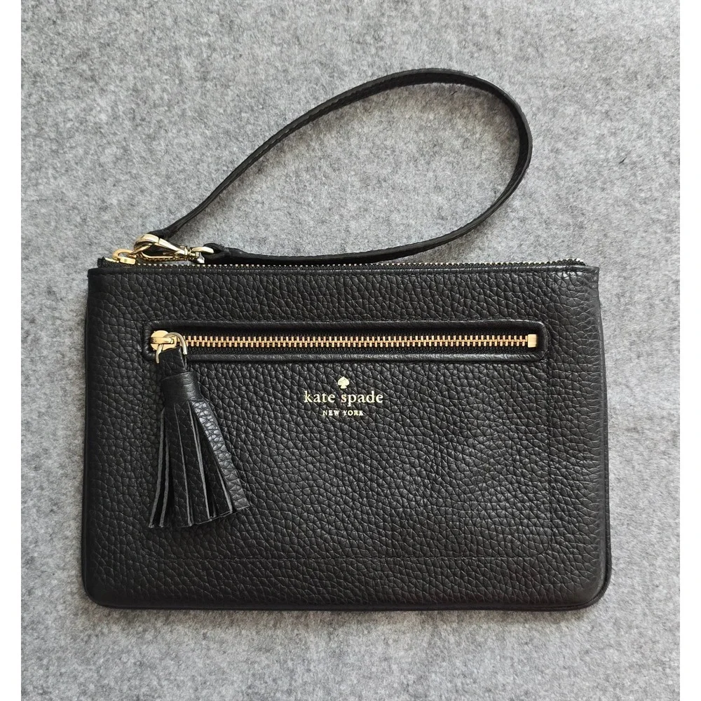 Kate Spade Chester Street Tinie Pebbled Leather Wristlet Clutch Tassel Black EUC